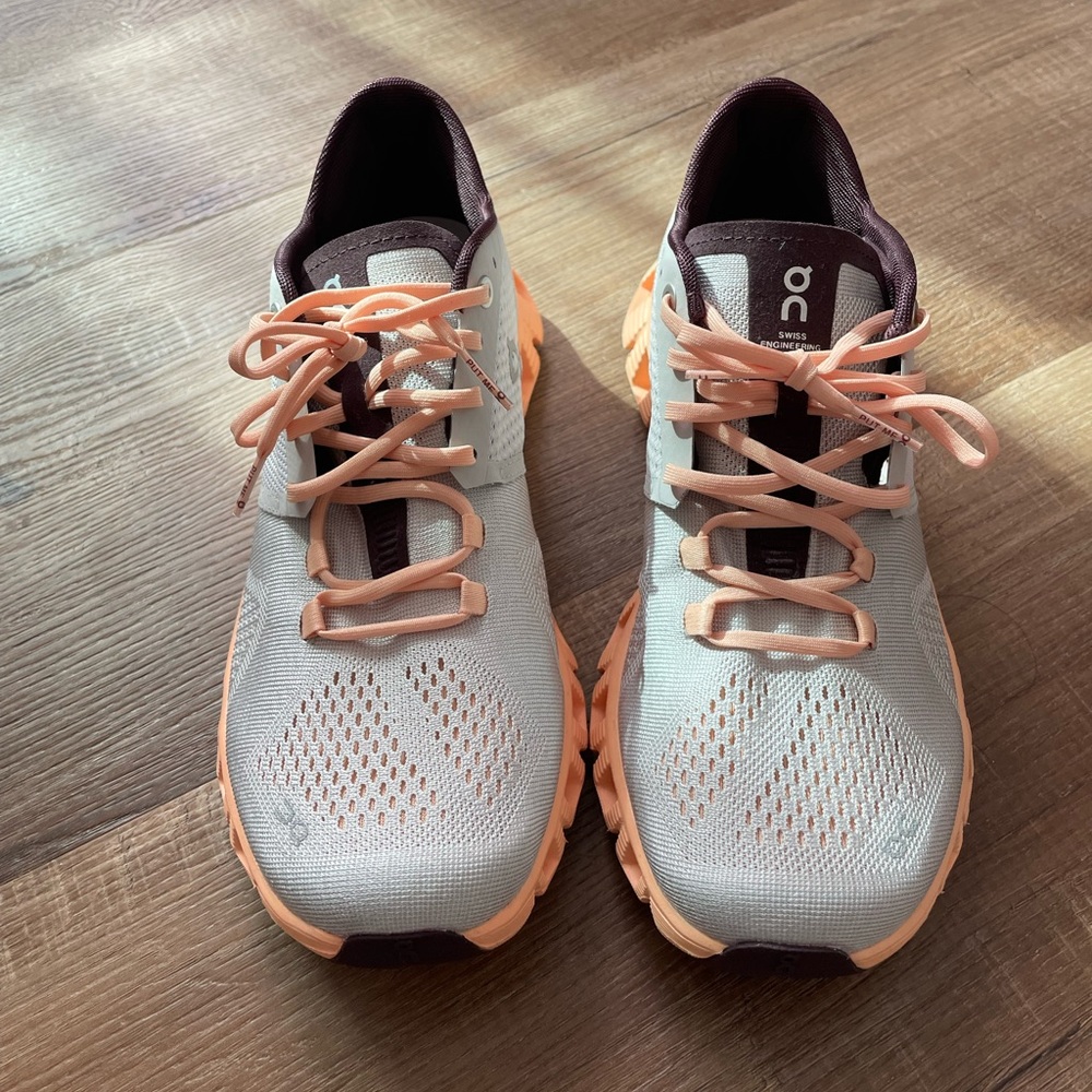 New On Cloud X sneakers